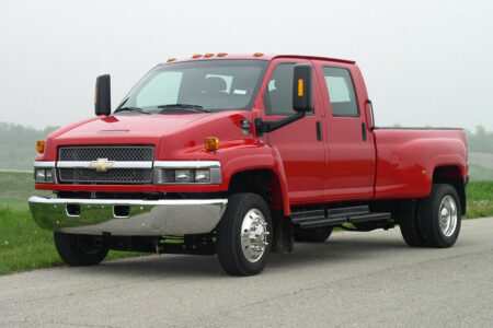 An extended pickup truck equipped with the UltraRide suspension